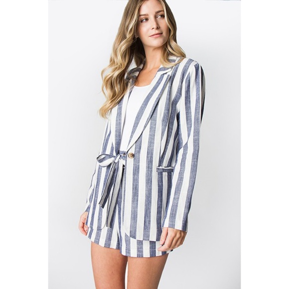 Linen Shorts - Picture 2 of 5